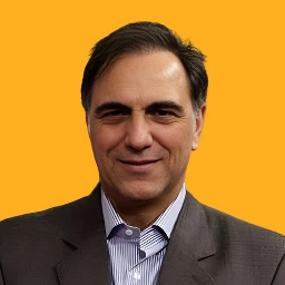 حسن فتحی