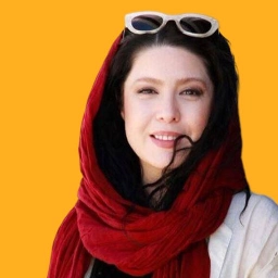 نازنین کریمی