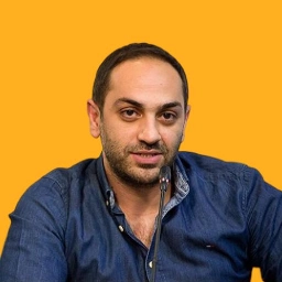 پیمان شادمانفر