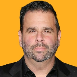 رندال امت