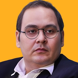 رضا داوودنژاد